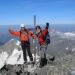 Daniel links und Ich rechts, auf dem Gipfel des Aletschhorn 4195m. Hallo Mama und Papa, ich grüsse Euch.