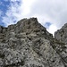 Danach fuhren Drahtseile luftig und ausgesetzt zum Gipfel des Kleinen Cirspitze,2520m.