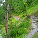 Die Querung ist einmalig schön, aber immer wieder gibt's viele Auf- und Abstiege. Einige Passagen sind sehr steil und/oder ausgesetzt