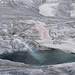Gletschersee - baden verboten - der Abfluß ist 400m tiefer