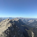 Blick vom Hauptgipfel des Grossen Lafatschers zu den Bachofenspitzen und Praxmarerkarspitzen