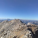 Blick vom Vorgipfel zum Hauptgipfel