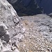 Blick zurück zum Aufstieg entlang der Felswand