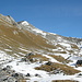 Am Anfang des Bärentälli, hinten (links der Mitte) Älplihorn Vorgipfel, ca. 2970 m