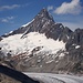 Finsteraarhorn (4274 m) - rechts der steile Südostgrat, der heute nur noch selten begangen wird.