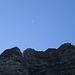 Mondsichel über dem Fels des Rappenseekopf