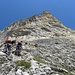 Am Fusse des Exner Turm,2494m. Tridentina Klettersteig zeigt schwieriger, als es tatsachlich ist.
