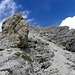 Der Abstieg erfolgt auf dem selben Weg wie der Anstieg, uber den steilen Gratrucken zuruck zur Pisciadu-Hutte.