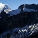 Das <strong>Matterhorn </strong>(4478 m) ragt &uuml;ber dem <strong>Triftgletscher </strong>auf. <br />