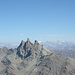 Auf dem Gipfel, Vordergrund: Aiguilles Rouges d'Arolla (der mittlere 3644 m)