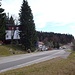 Am Hotel Notschrei wird die Strasse gequert