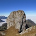 Gipfelaufbau des Schinberg NW-Gipfels. Der passionierte Alpinist erkennt die Aufstiegsroute...