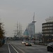 Die Skyline von Bremerhaven: Das markante Hochhaus ist das Atlantic Hotel Sail City (140 m hoch)