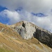 Der Stoss, das erste Gipfelziel heute mit seinen gegen Süden ausgerichteten Kalkfelsen - ein Paradies für Kletterer.
