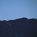 Bergsteiger auf dem Kreuzspitzgrat kurz vor dem Gipfelkreuz