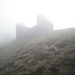 Sono tornato nella nebbia. Qui la cascina superiore del Monte Pino (1660 m)