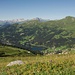 Aufstieg zum Gredigs-Furggli 2617m, im Tal Lenzerheide und Valbella, dazwischen der Igl Lai