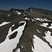 Gipfel Pico del Veleta - Blick in östliche Richtung u. a. zu Mulhacén und Alcazaba.