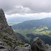 Tiefblick ins Leogang Tal, Hochzint-2246m links im Bild.