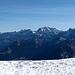 Kurz vor dem Gipfel öffnet sich das Blickfeld für die Urner und Glarner Alpen
