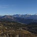 herrliches, weitreichendes Panorama vom Hohgant bis knapp zur Blüemlisalp; dazwischen sind Titlis, die Berner Grossen u.v.a. gut ersichtlich