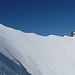 Zwei Alpinisten auf dem Stecknadelgrat in Richtung Nadelhorngipfel