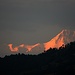 Annapurna 2 (7.937 m) in den letzten Sonnenstrahlen