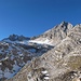 Auf dem Weiterweg Richtung Meilerhütte sind erstmals die diversen Dreitorspitzen über dem leicht verschneiten Leutaschplatte zu sehen.
