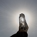 Lungo il tratto cima di Quadro pizzo Muncrech ho trovato un bellissimo cristallo o quarzo  trasparente: la luce del sole e un filtro doc ,crea qs. straordinario effetto.