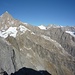 Gipfelpanorama vom Wiwannihorn zum oberen Baltschieder- und Gredetschtal. Eine Führerseilschaft soll in den 60er Jahren den gesamten Grat über Dübi- und Tieregghorn bis zum Bietschhorn überschritten haben (mit Biwak)