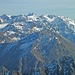 Zoom ins Herz der Stubaier Alpen, die durch das Ötztal vom Geigenkamm getrennt sind.