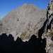 Die Aufstiegsflanke zur Tiefkarspitze mit den herrlichen Zacken-Schatten des Karwendels.