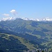 Blick zuruck nach Hinterthal, hinten kommen die Hohen Tauern zum Vorschein, Wiesbachhorn,3564m (er bleibt fur ein andere Mal...) und Kitzsteinhorn,3203m, gut erkennbar. 