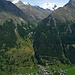 Tiefblick auf Täsch von Arigscheis aus, 2750 Hm höher (!) Alphubel und Rimpfischhorn