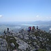 Am Aggenstein-Gipfel - im Hintergrund die Pfrontner Seenwelt