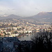 Paradiso liegt im Winter im Schatten des San Salvatore, während sich Lugano "sonnt"