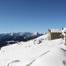 <b>Ci godiamo questi momenti di assoluto silenzio quindi, dopo una pausa di una ventina di minuti, riprendiamo il cammino, ora con le racchette da neve, in direzione dell’Alpe di Cióu (2003 m). </b>