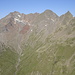Blick zum höchsten Berg der Texelgruppe: das Roteck(Monte Rosso) mit dem schönen Ostgrat, 3337m; hiervon gibt's einen schönen Bericht von Gero. Rechts davon die Trübwand und die Schwarze Wand, megaeinsame 3oooer