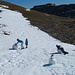 Spätsommerliches Schneemann bauen bei der Fuorcla Raschaglius.