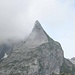 Die Wolken geben den Blick frei auf das Matterhorn des Alpstein (Girenspitz, 2253m)