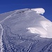 Der erste Gipfel unserer Grattour zum Albristhorn ist der höchste Punkt des Laveygrates (2248m). Dank der Nähe zum Skigebiet wird er auch oft von Skitouristen besucht. 