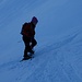 Jacky im "frostigen" Aufstieg zur Bannalper Schonegg - mit Ziel bald in der Sonne zu stehen