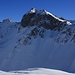 Aussicht von der Fanezfurgga (2580m) auf die Plattenflue (links; 3013m) und den Hoch Ducan / Piz Ducan (3063m), dem höchsten Gipfel in der Ducankette.