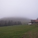 Hof Baarburg unter dem Nebel.<br />Gipfel Baarburg im Nebel...