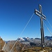 Gipfelkreuz vom Forstberg 2215m. <br />Links der Druesberg 2282m, dann der Glärnisch, rechts vom Kreuz der Bös Fulen, 2802m, Grisset 2721m, Pfannenstock 2573m 
