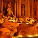 Roma (37m): Die Fontana di Trevi ist in der Nacht besonders schön anzusehen.