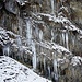 Eiszapfen bei der Tropfsteinhöhle
