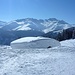 Auch im Skigebiet von Disentis - hier bei der Seilbahnbergstation auf 1862m - liegt mehr als genug Schnee