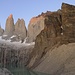Der erste Sonnenstrahl am Torre Central 2800m