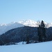 Blick zum Nenzinger Berg mit der Mondspitze